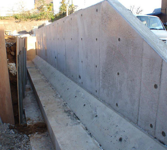 個人邸擁壁工事