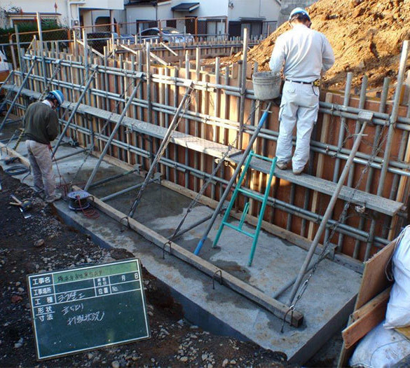 個人邸擁壁工事